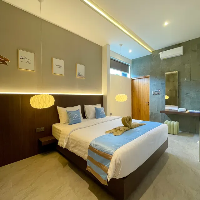 Fulton Villa Regatta