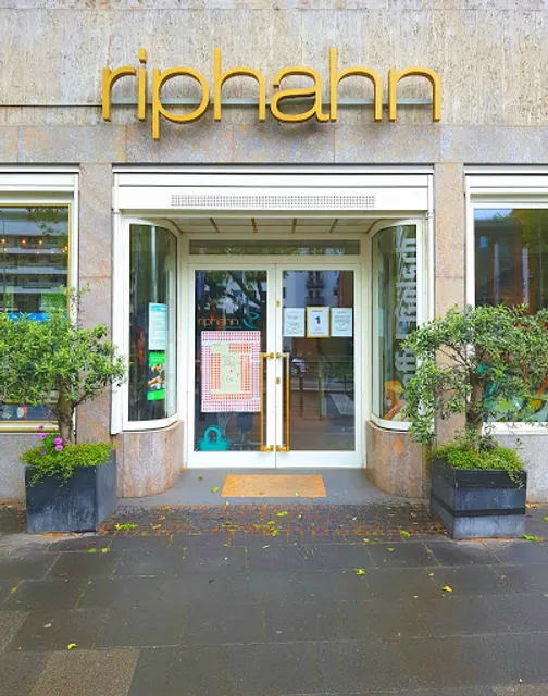 Riphahn Café & Restaurant