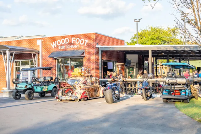 Wood Foot Beer Co. & Pizza Kitchen | Fort Walton Beach