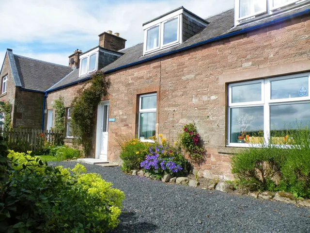 Bairnkine Holiday Cottages