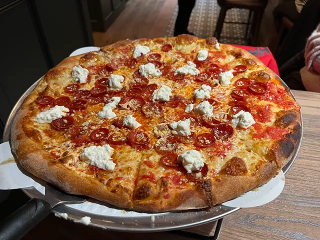 Anthony’s by Romo’s Pizza