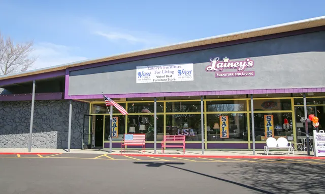 Lainey's Furniture For Living
