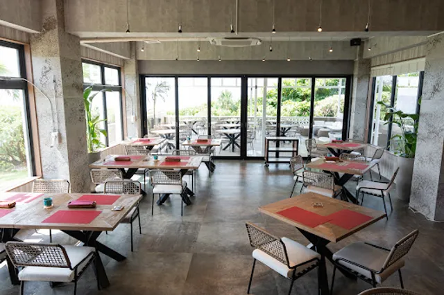 ザ・サーフ シーサイドシーン宮古島 THE SURF SEASIDE SCENE MIYAKOJIMA