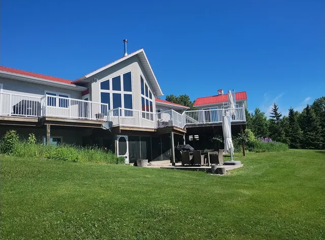 Lee River Bed & Breakfast