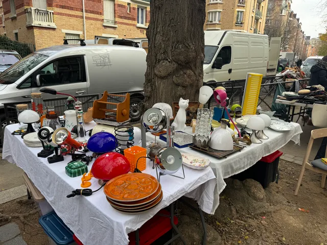 Marché aux puces de la Porte de Vanves