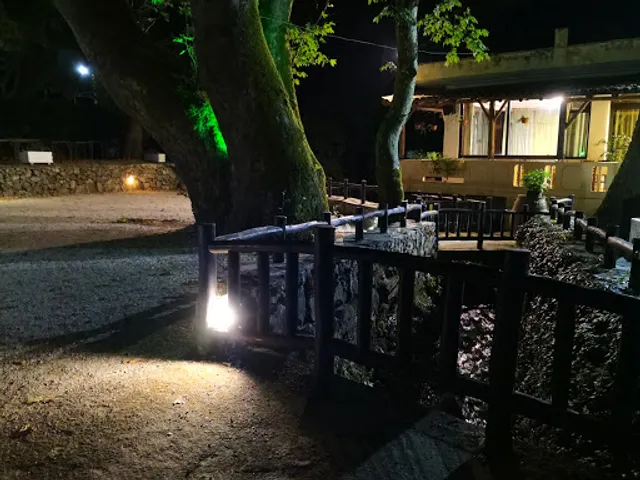 Taverna Halaris
