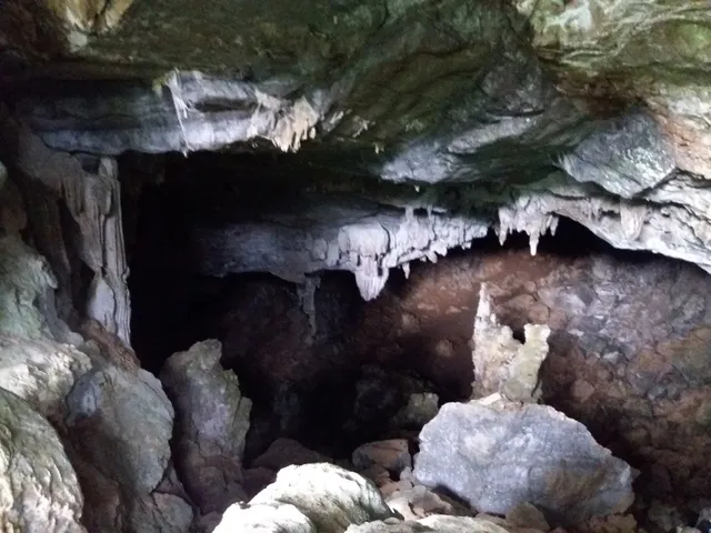 Alambari de Baixo Cave