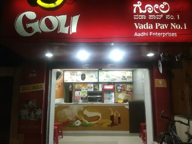 Goli Vada Pav No1