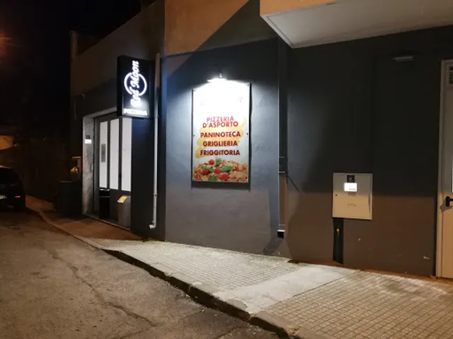 Red Moon Pizzeria Paninoteca Griglieria Friggitoria