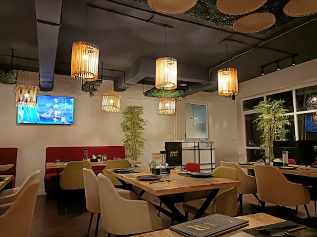 Tuk Tuk Thai – 100% Pure Veg Pan Asian Fine Dine Restaurant, Koramangala. Thai Food Best Sushi, Bao, Pad Thai, Dim sum