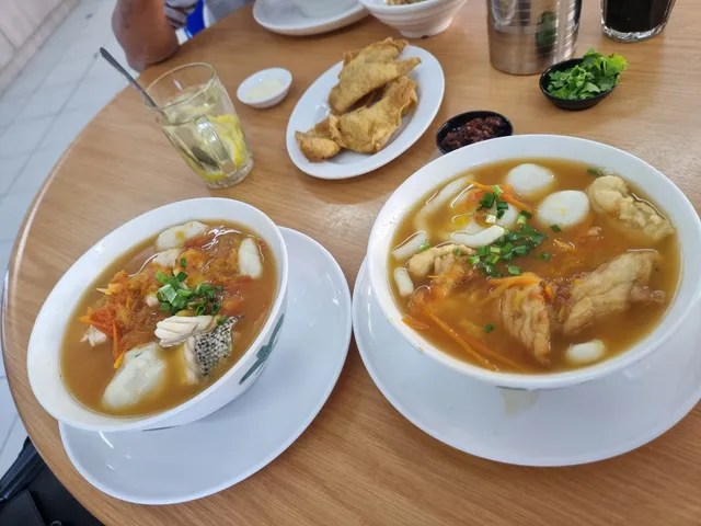 Tiga Ikan Kopitiam