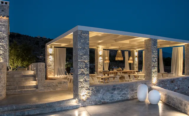 Bassa Maina Villas & Suites