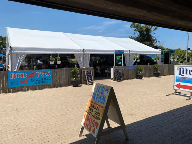 Red Fox Beach Bar and Grill