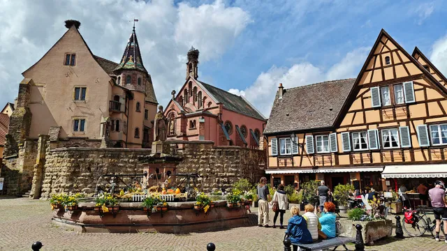 Place du Château Saint Léon