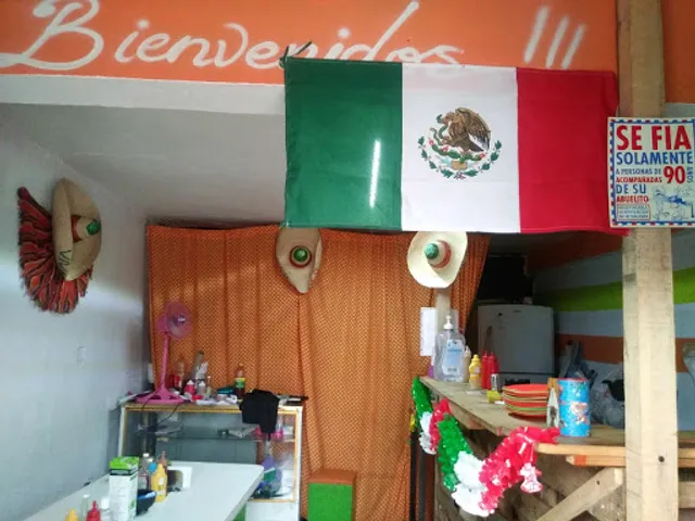 HOT DOGS AND JESPER BURGERS