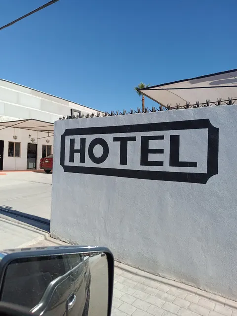 D’josefina’s Hotel