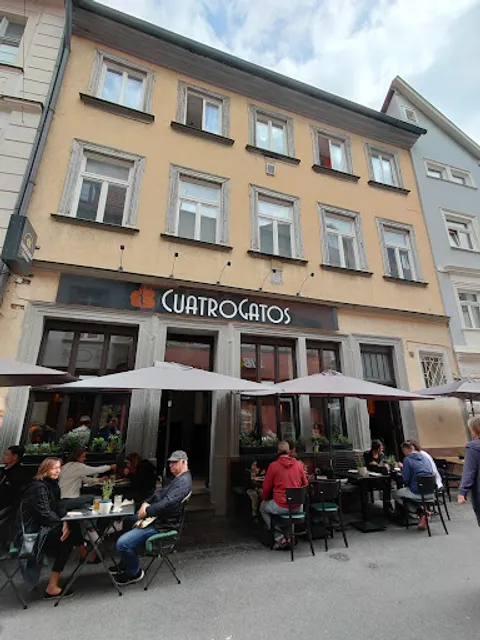 Cuatro Gatos Pizzeria