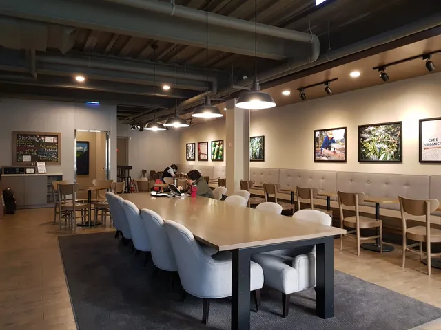 STARBUCKS Tainan Guiren Shop