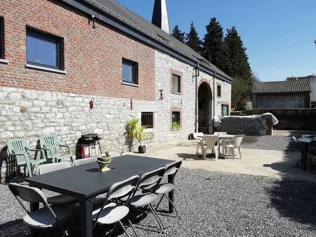 La cour Delhez (Gîte)