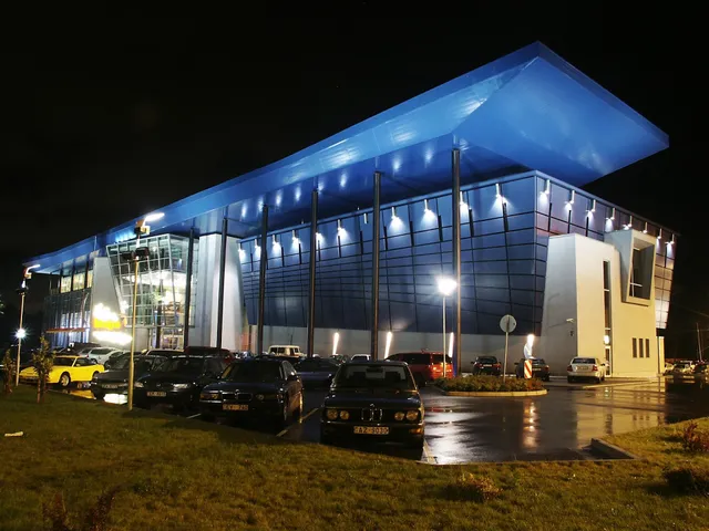 BOWLING (Bowlero izklaides centrs)