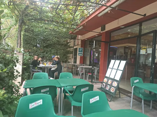 Restaurante Europa, Hostal