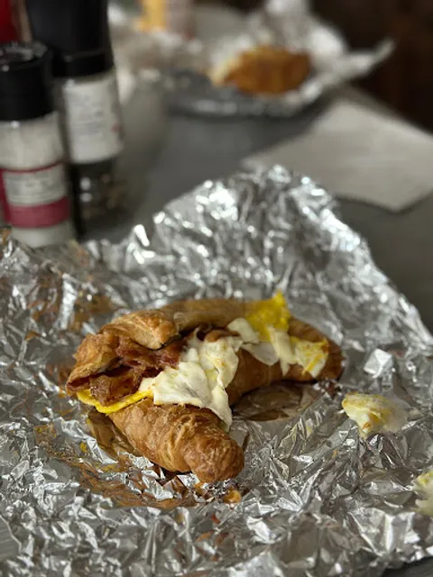 Unruly Girls' Peaks Cafe