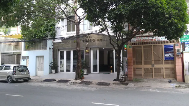 Khách Sạn Hoa Tràng An