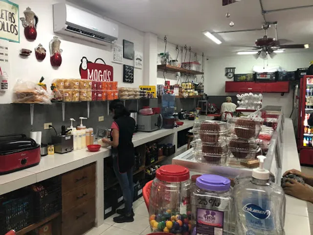 Mogo’s snacks, coffee & more.