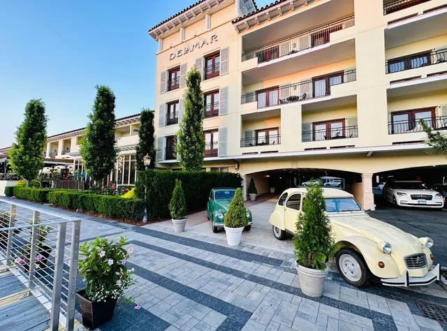 Delamar Greenwich Harbor