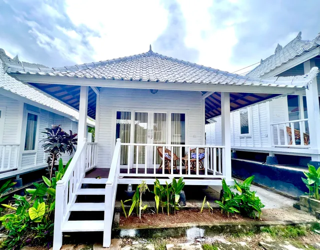 Mista Ceningan’s Beach Bungalows