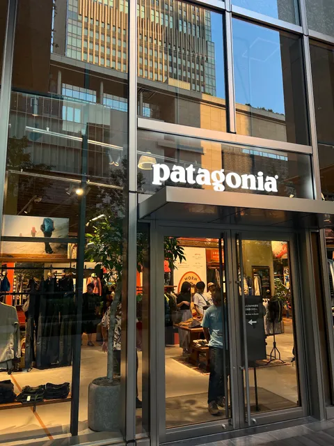 Patagonia Osaka Umeda Store