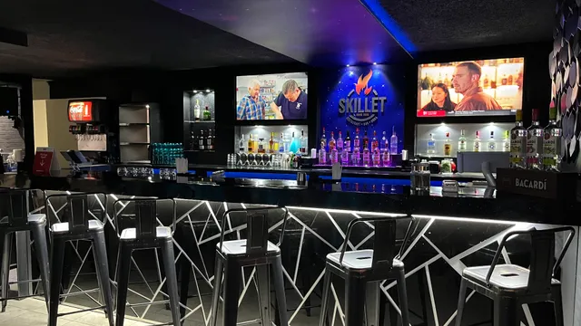 Skillet Restaurant Bar & Grill