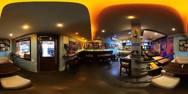 Quarter Bay Bar & Kitchen