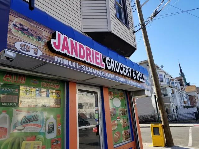 Los Compadres Food Market