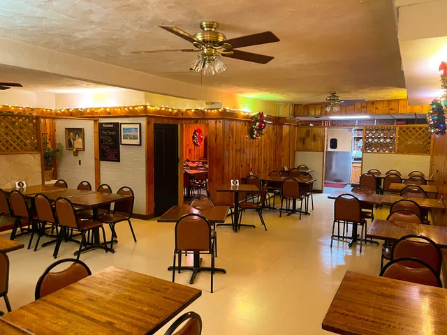 Mattucci's Willow Cafe