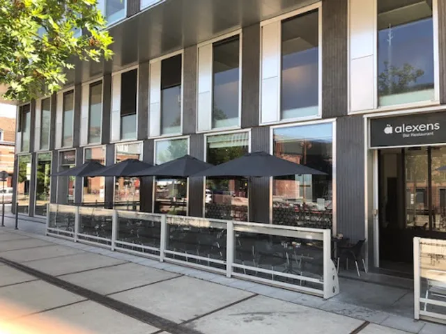 ALEXENS RESTAURANT & BAR