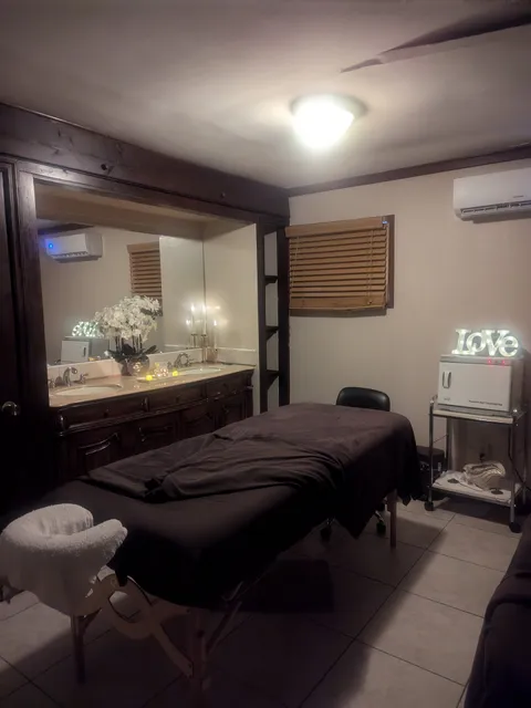 Skin Solutions Day Spa & Salon