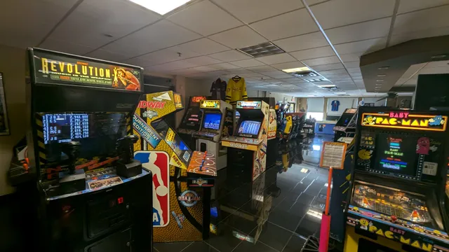 Billy's Midway Arcade