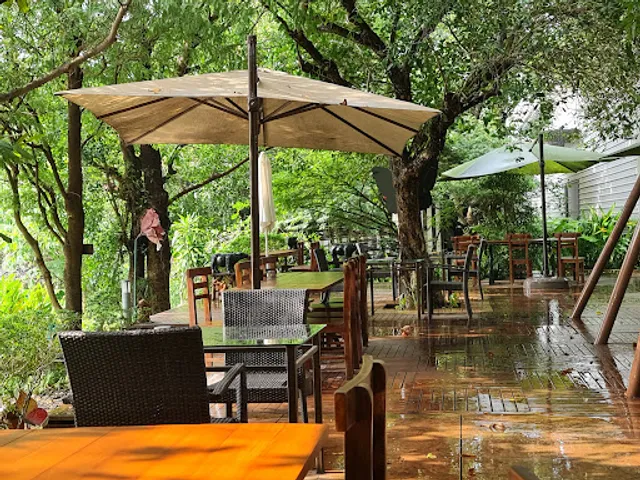 Kanna - Cafe by the fields