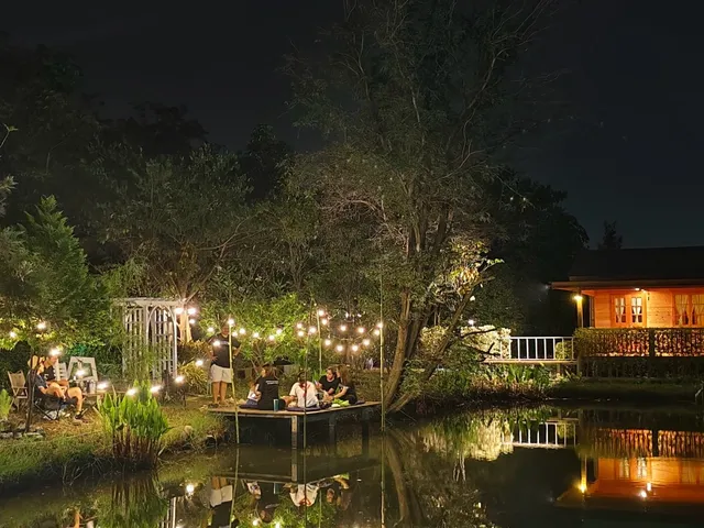 Coco and Canal HomeStory