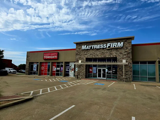 Mattress Firm Clearance Center at Las Colinas