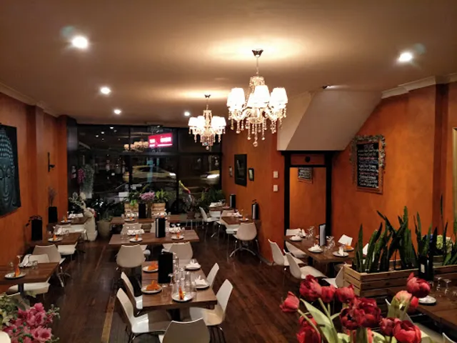 Thai SkyBar Restaurant