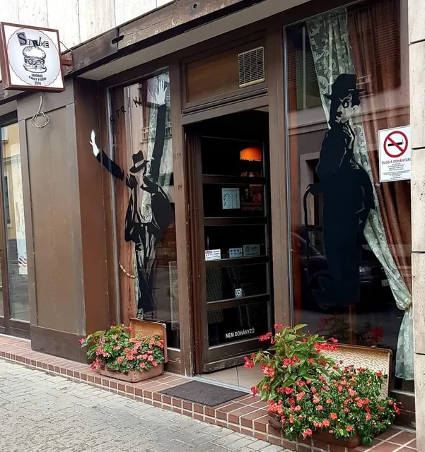 Strike Étterem - Hamburger