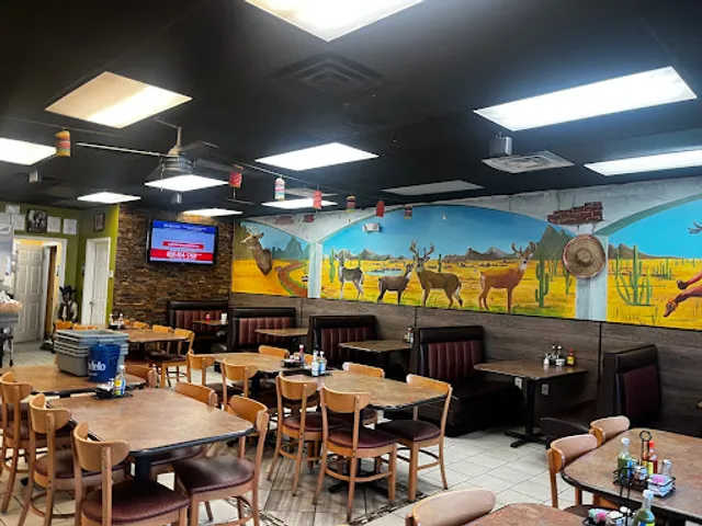 El Saguaro Mexican Grill