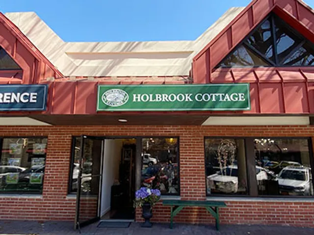Holbrook Cottage