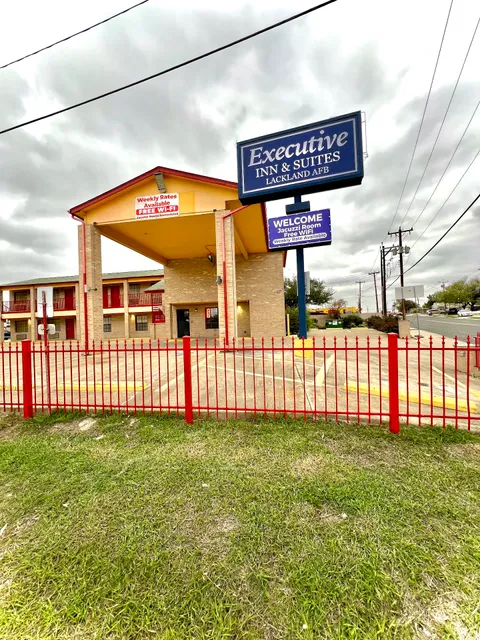 Executive Inn & Suites Near Lackland AFB