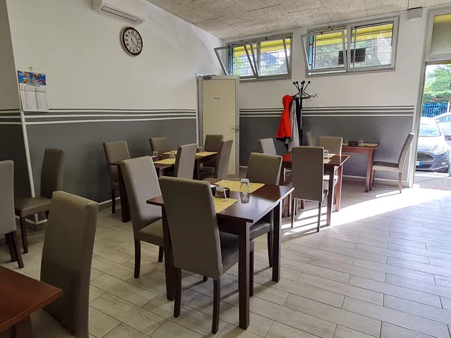 Ma che Pizza (Halal Pizza, Sandwich and Kebab)