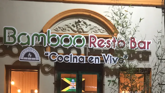 Bamboo Restobar - Cocina en vivo