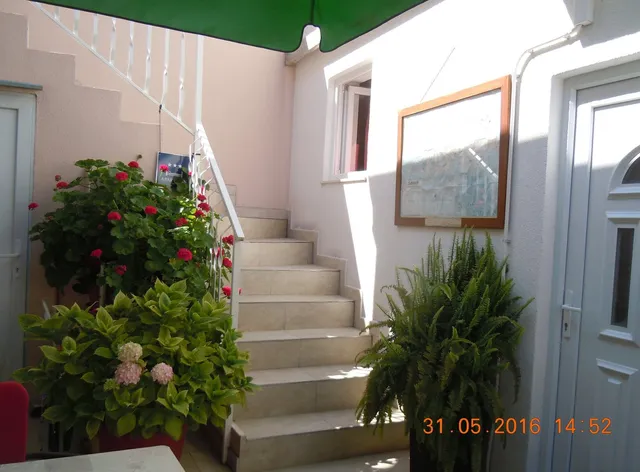 Apartments & Rooms Imperijal