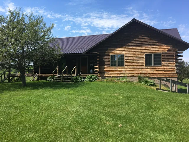 Hidden Acres Lodging